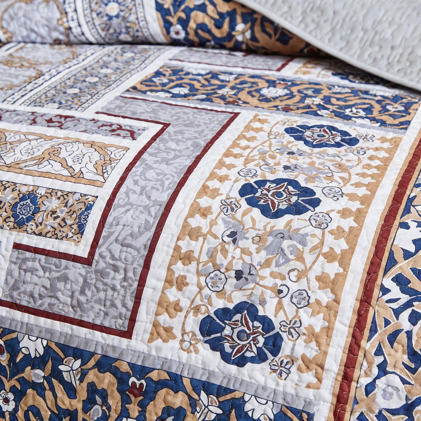 Floral Boho Quilts Queen Size Bedding Set Grey 3 Pieces Spring Farmhouse Botanical Summer Bedspreads with 2 Shams Soft Reversible Lightweight Breathable Coverlet Set for All Season (Grey, Queen)
