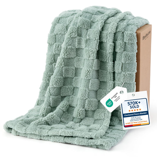 Bedsure GentleSoft Sage Green Throw Blanket for Couch - Checkered Cute Fleece Blankets, Soft Cozy Summer Throw for Bedroom Home Decor Gifts for Mom Girls, Green, 50x60 Inches