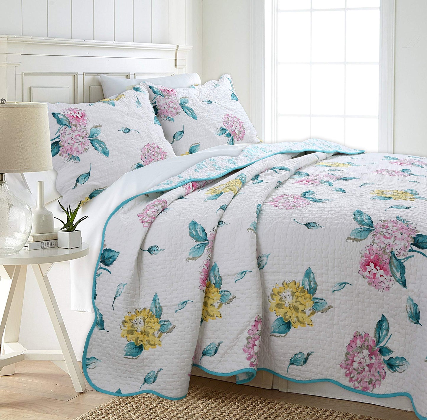 Cozy Line Home Fashions Turquoise Blue Floral Hydrangea Garden Leaf 100% Cotton Reversible Quilt Bedding Set, Coverlet, Bedspread (Valencia Bloom, Queen - 3 Piece)