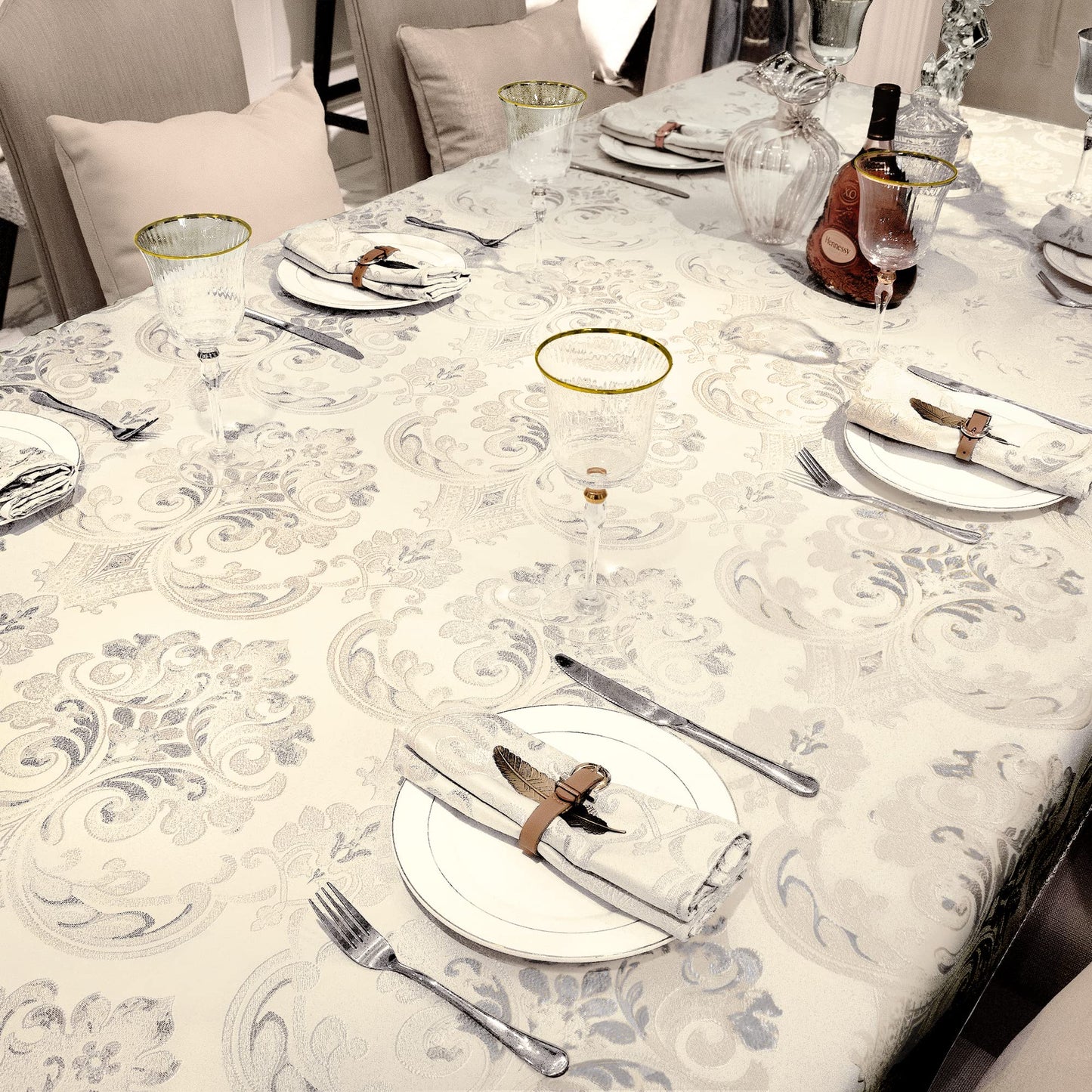 Loom and Mill Luxury Tablecloth 60 x 84 Inches, Elegant Classic Jacquard Rectangle Table Cover with Handmade Tassels for Dining Room Banquet Decorations(Light Apricot, 60"x84")