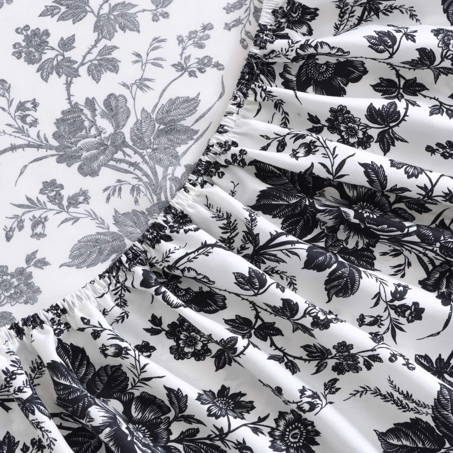 Betsey Johnson - Queen Size Sheet Set, Ultra-Soft & Lightweight Bedding with Pillowcases, Fully Elastic Fitted Sheet, Deep Pocket, Floral Room Decor (Betsey's Toile Black)