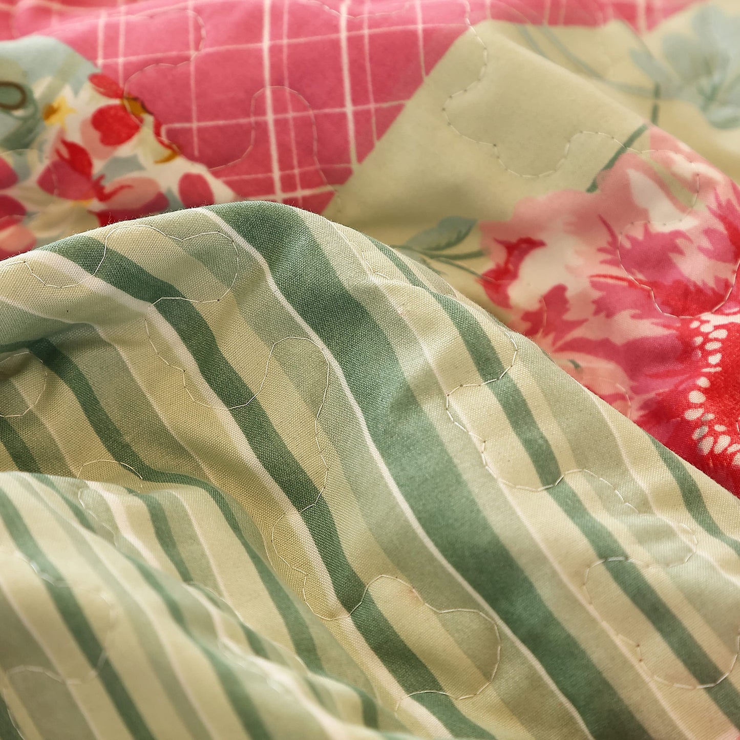 Cmfshape Summer Floral King Quilted Bedspread,Romantic Pink Quilt Set King,Reversible Stitched Bedding Set All Season,Soft Lightweight Coverlet with Pillow Cases (Pink&Grey, King102 x90)