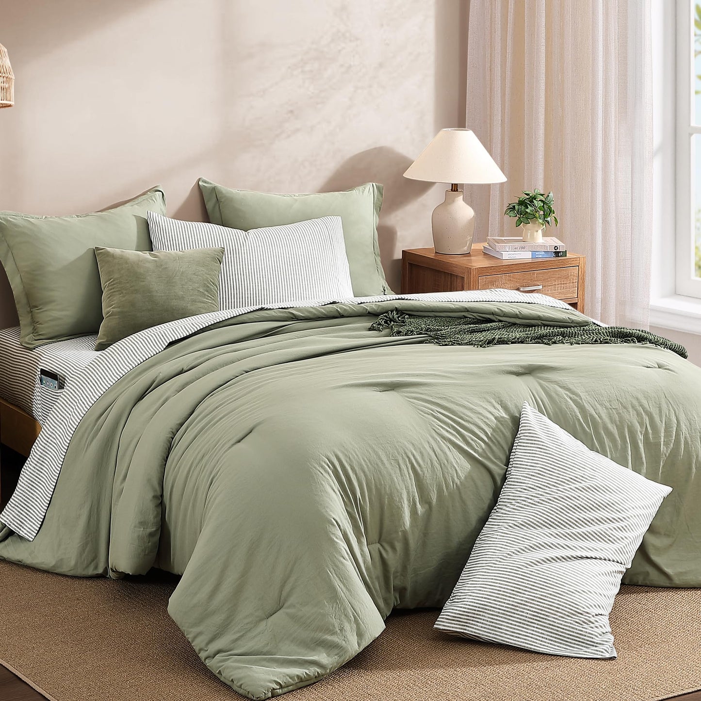 Monbix Queen Comforter Set - 7 Pieces Green Prewashed Bed in a Bag Queen Bedding Sets with Comforters, All Seasons Ultra Soft Comforter Bed Set with Sheets,Pillowcases & Shams