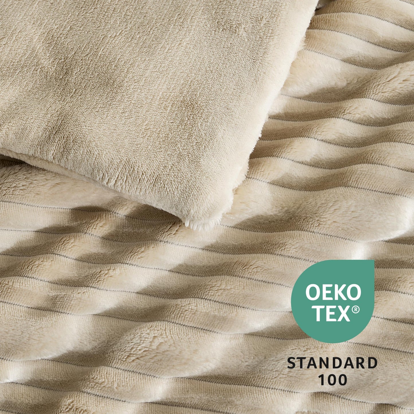 Amélie Home High-End Fleece Queen Comforter Set,Cozy Warm Striped Plush Bedding Set, 3 Pieces, 1 Cozy Comforter with 2 Pillowcases, Beige, 90"x90"