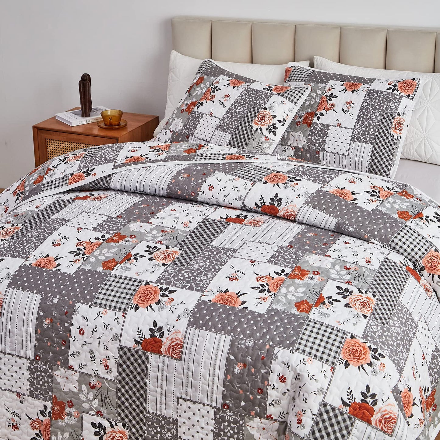 Patchwork Quilt Set Full/Queen Size, 3 Pieces Grey Floral Plaid Summer Bedspread Coverlet Set, Soft Microfiber Reversible Lightweight Bed Cover for All Season (90" x 90", 1 Quilt+ 2 Pillow Shams)