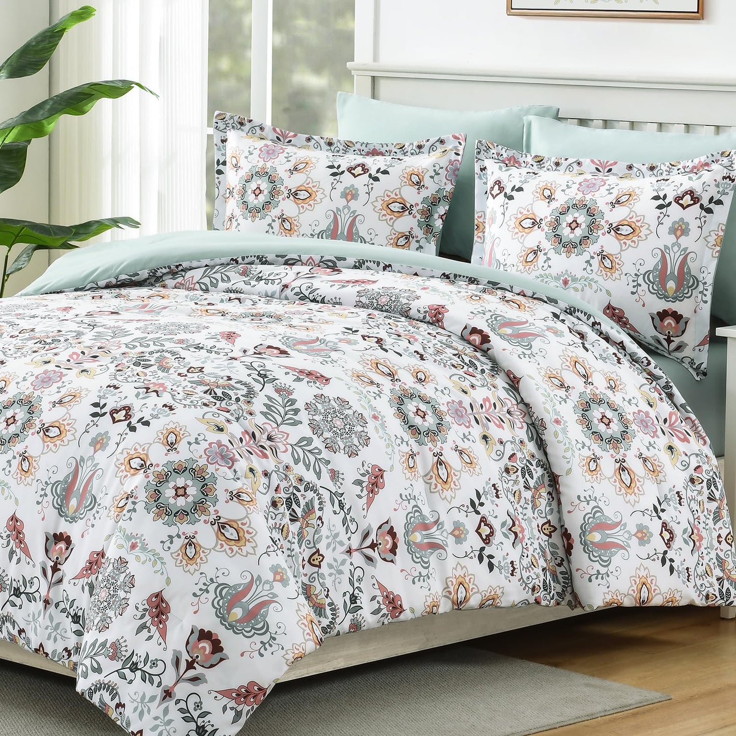 Boho Comforter Set Queen - 7 Pieces Bed in a Bag Floral Design, Bohemian Comforter Set with Sheets, Soft Microfiber Complete Bedding Sets All Season (Light Green, Queen)