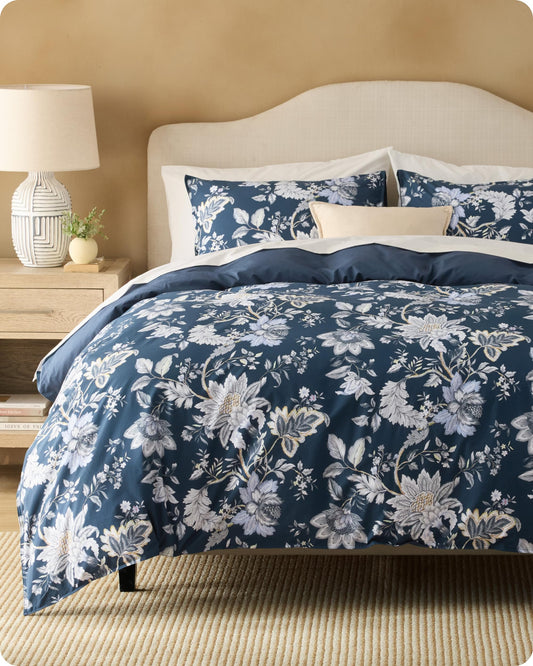 Bedsure Duvet Cover Queen Size - 100% Cotton Reversible Navy Floral Pattern Duvet Cover Set, 3 Pieces Soft & Breathable PureWoven Bedding Set with 2 Pillow Shams, (Vintage Navy Floral, 90"x90")
