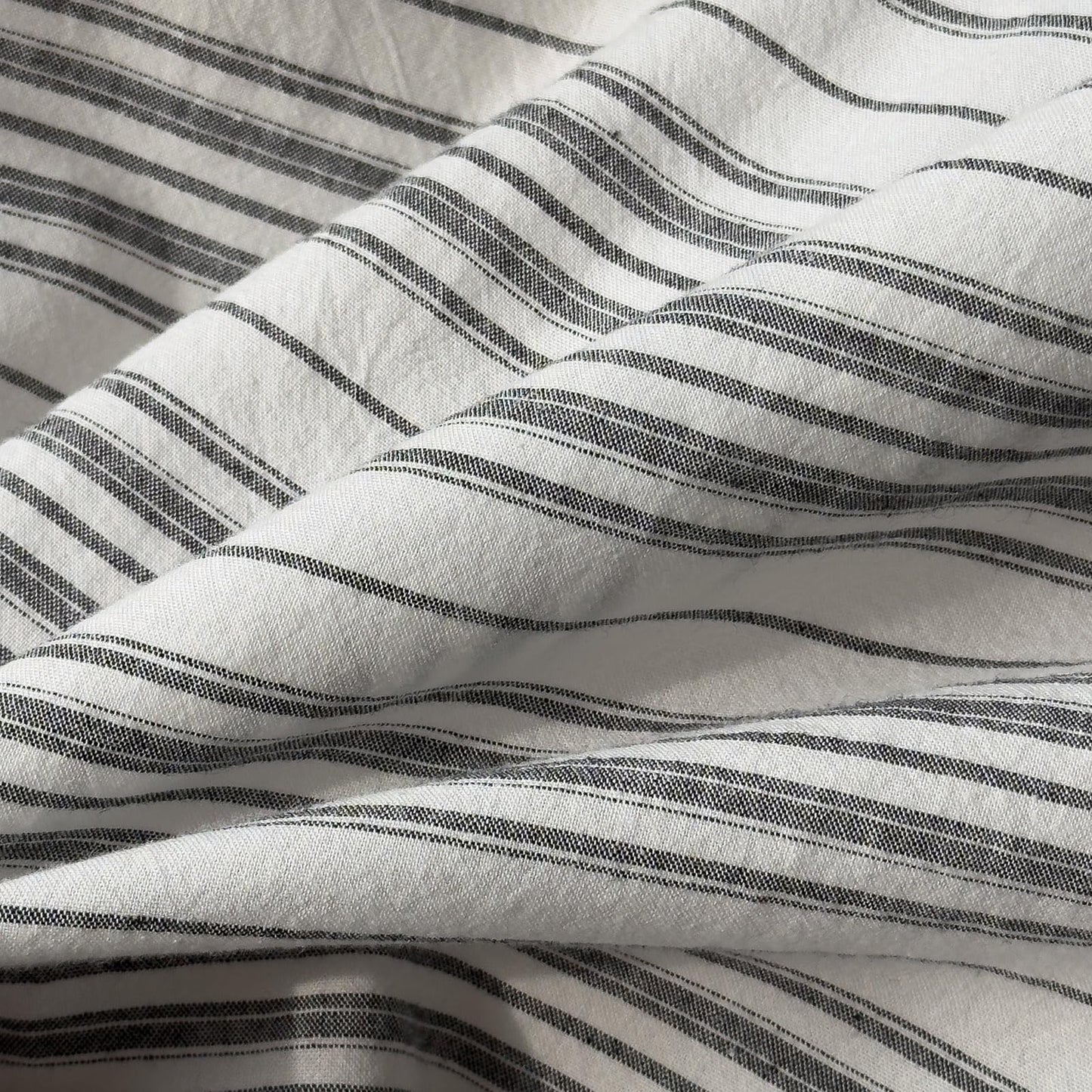 VM VOUGEMARKET Striped Duvet Cover Set, 100% Washed Cotton Textured Minimalist Bedding Set, Ticking Pinstripe Farmhouse, 3 Pieces, White Black Stripes, Queen Size