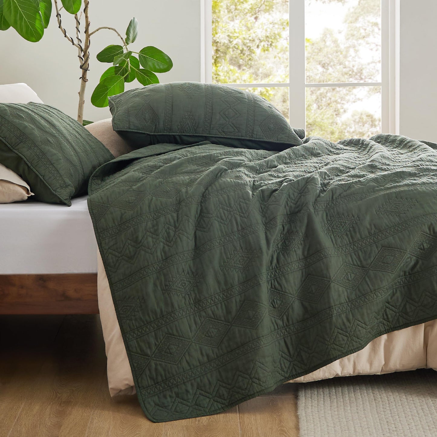 Bedsure 100% Cotton Quilt Set - Queen Size Bedspread, Lightweight Soft Bed Coverlet, PureWoven, 3-Piece Cozy Stitching Quilt Set with 2 Pillow Shams in Geometric Pattern, 90x96, Olive Green