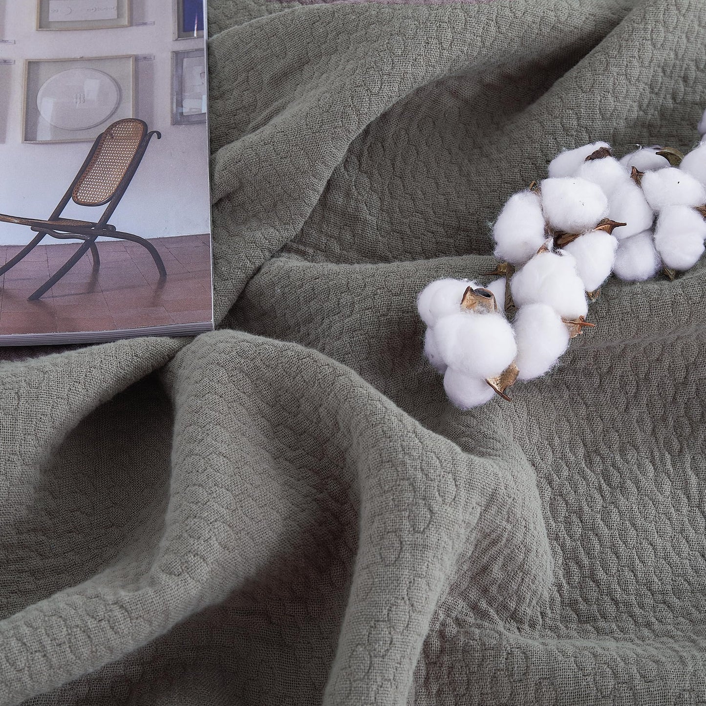 Premium 100% Cotton Blanket – All-Season Soft Breathable Bed Blanket for Throw Size – Lightweight Stylish Textured Throw for Bed– Giftable Cozy Bedding