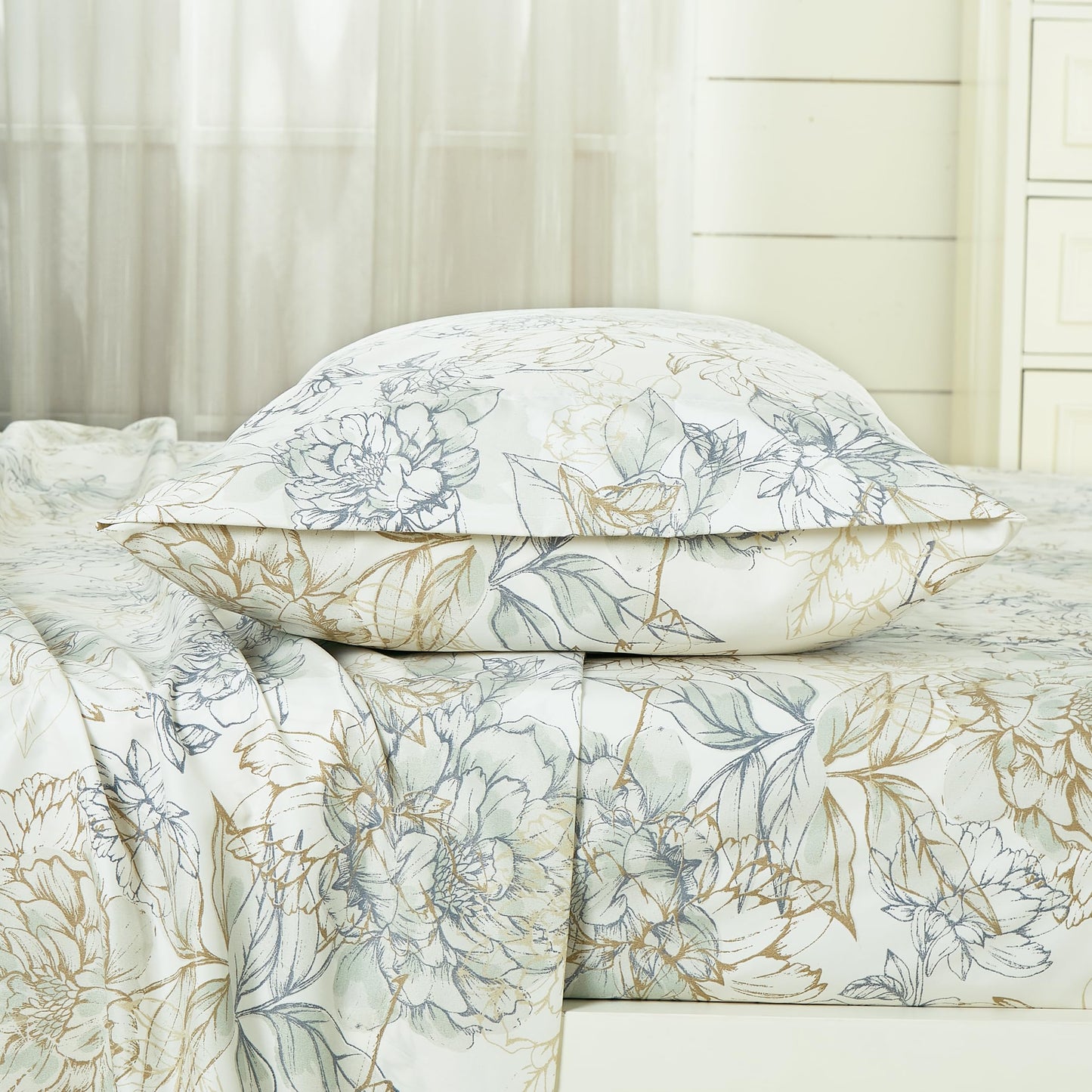 Chezmoi Collection Clematis 4-Piece Tranquil Floral Bed Sheet Set - Soft Green Gray Floral Printed Microfiber 14-Inches Deep Pocket Sheets & Pillowcases Set, California King