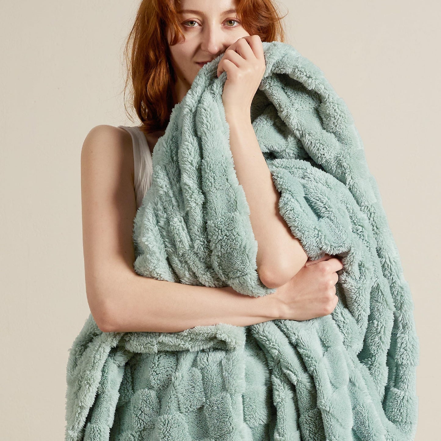 Bedsure Fleece Throw Blanket（White ＆ Green）