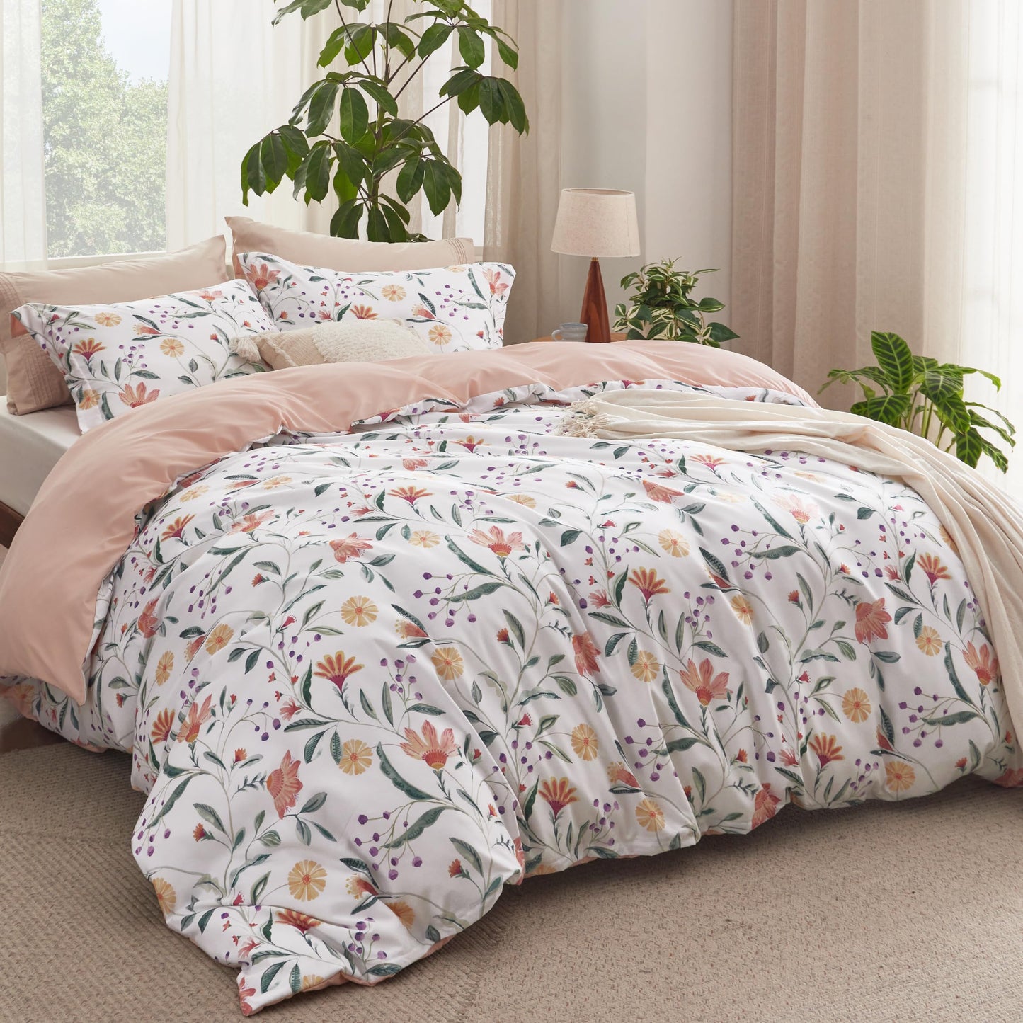 Bedsure Duvet Cover King Size - Reversible Floral Duvet Cover Set with Zipper Closure, 3 Pieces Pale Blush Bedding Set with 8 Corner Ties and 2 Pillow Shams 20"x36"
