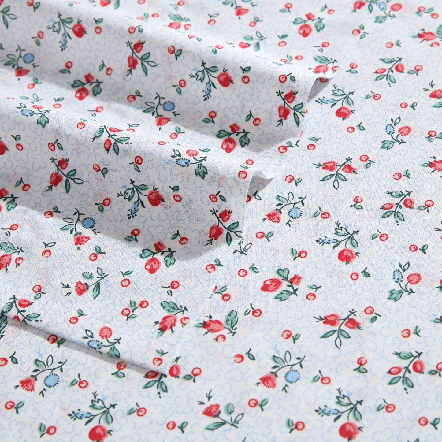 Laura Ashley – Twin Size Sheet Set, Crisp & Lightweight Cotton Percale Bedding with Fitted Sheet and Pillowcase, Floral Room Decor, Deep Pocket, College Dorm Room Essentials (Aylesmore Ditsy Red)