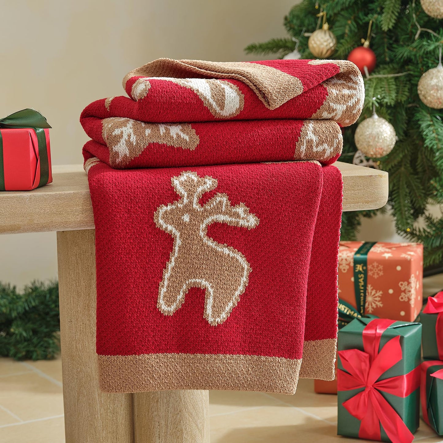 Amélie Home Christmas Knit Throw for Couch, Reversible Soft Cozy Chenille Blanket for Home Decor Gift for Family, 50" x 60", Christmas Gingerbread Cookie
