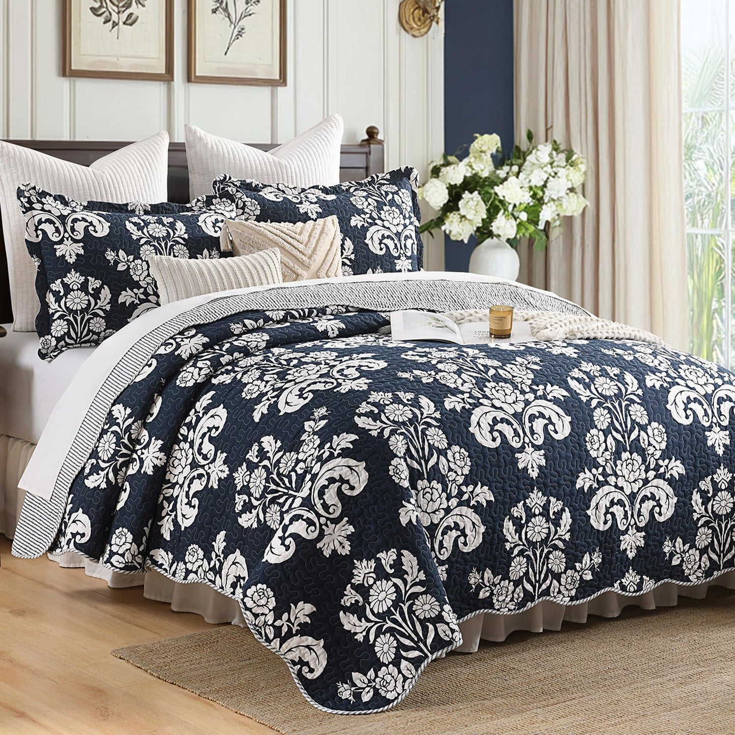 BCOTTOND Navy Blue Quilt Set King Size, 100% Cotton Reversible Farmhouse Quilt with Elegant Botanical Floral Pattern, Scalloped Edge Bedspread Coverlet, Lightweight All Season Bedding Set with 2 Shams