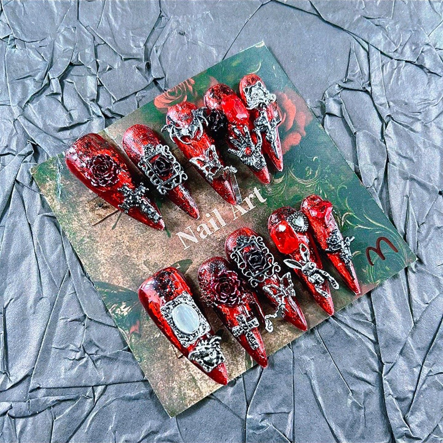Press on Nails Handmade Nails 10Pcs Dark Gothic Style Manual Press on Nails Bloody Mary Fake Nails for Women Party Holiday Photo Size S