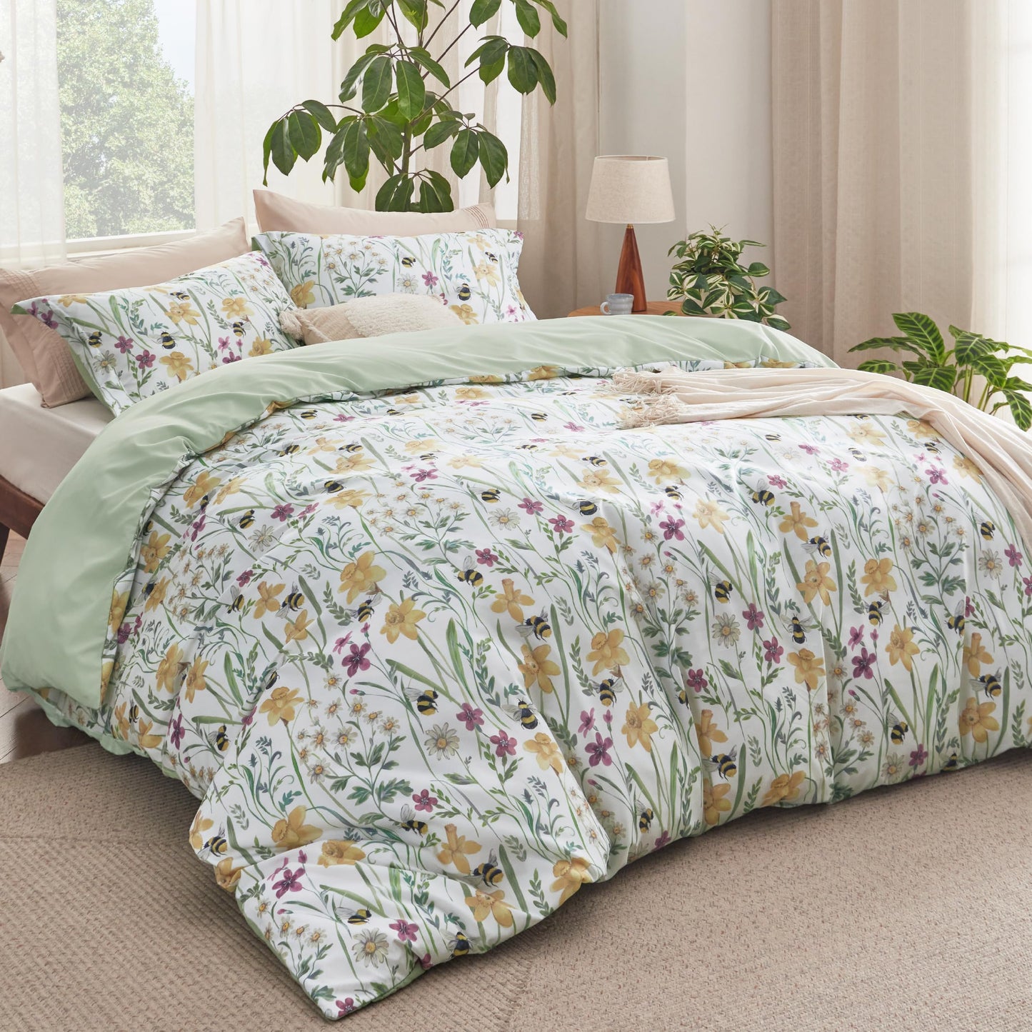 Bedsure Duvet Cover King Size - Reversible Floral Patterned Duvet Cover Set with Zipper Closure, 3 Pieces Green Bedding Set with 8 Corner Ties and 2 Pillow Shams 20"x36"