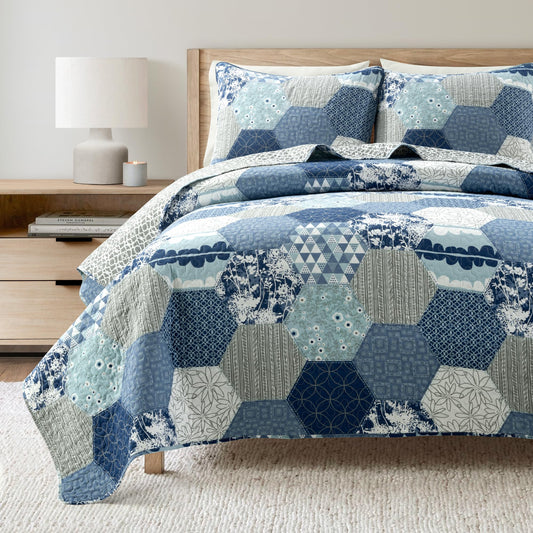 Lush Decor Briley Reversible Cotton Quilt Queen Size 3 Piece Set Full/Queen Dusty Blue - Bedding Set Queen Quilt - Patchwork Quilts - Country Decor