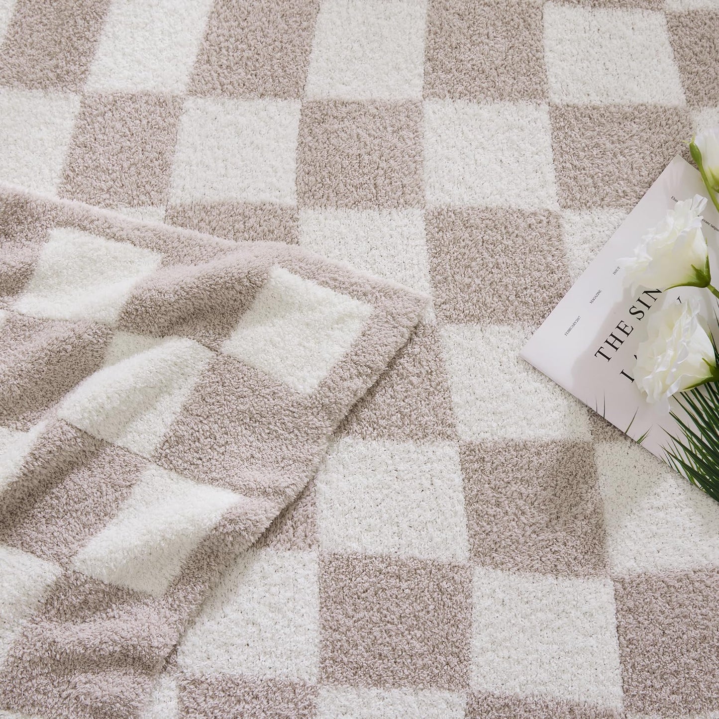 WRENSONGE Checkered Throw Blanket, Taupe Microfiber Soft Cozy Fluffy Warm Hand Made Throw Blankets for Couch, Sofa, Chair, Bed, Camping, Picnic, Travel Lightweight Bed Blanket - 50"*70"