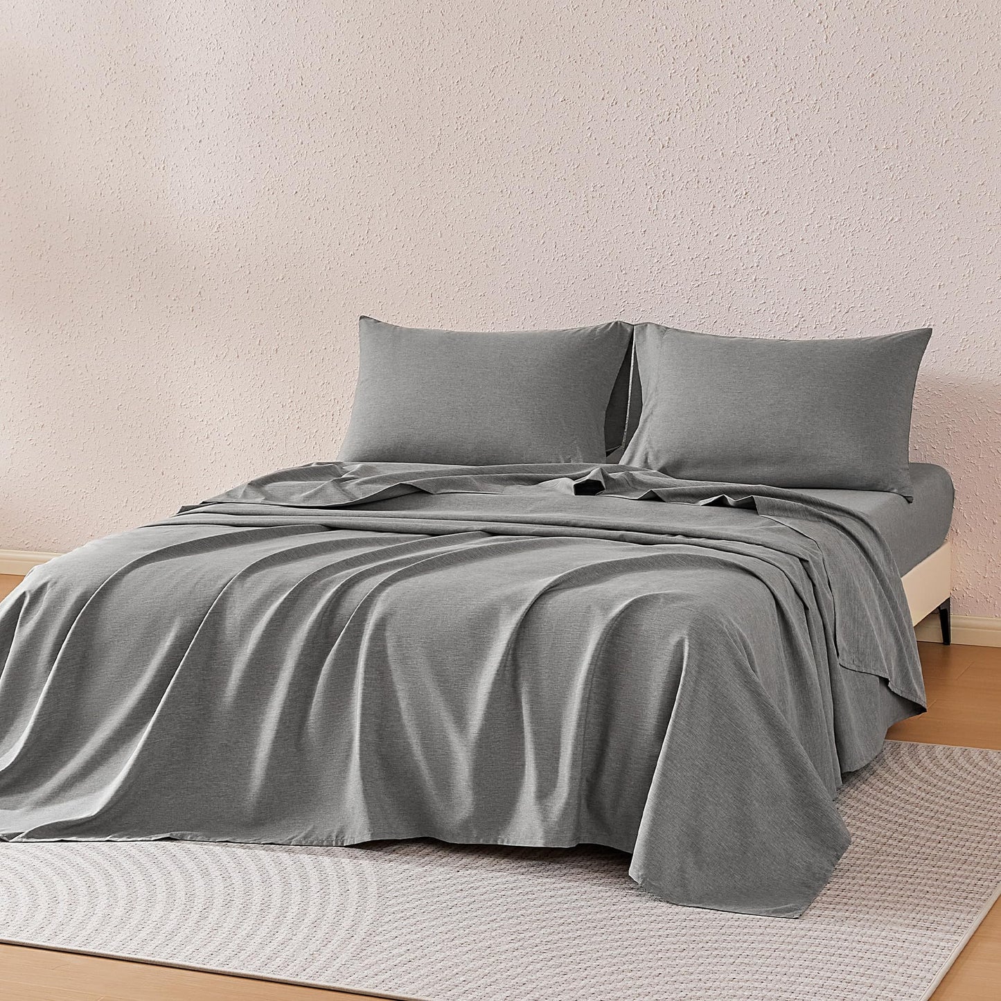 Amazon Basics Sheet Set Cationic 4-Piece Bedding Set, Wrinkle Free and Easy Fit, Easy Care Bedding with 1 Deep Pocket Fitted Sheet, 1 Flat Sheet, and 2 Pillowcases, King, Gray