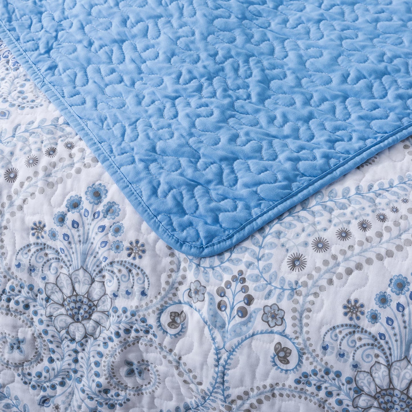 Etwel Lightweight Cotton Queen Size Quilt Set - Breathable Reversible Bedspread for Hot Sleepers, Farmhouse Floral Bedding Set with 2 Pillow Shams for All Season (90"x98", Paisley Blue)