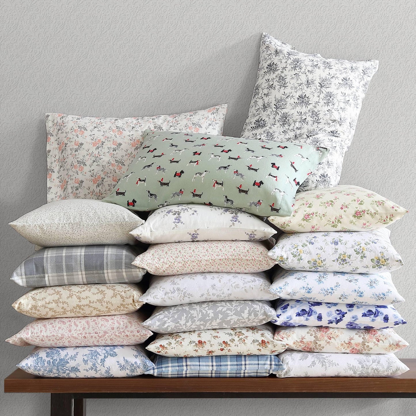 Laura Ashley - Flannel Sheets King Size, Anti-Pilling & Wrinkle Resistant Cotton, Touchably Soft for All-Season Comfort - Bed Sheets with Matching Pillowcases & Fitted Sheet (Audrey Blue)
