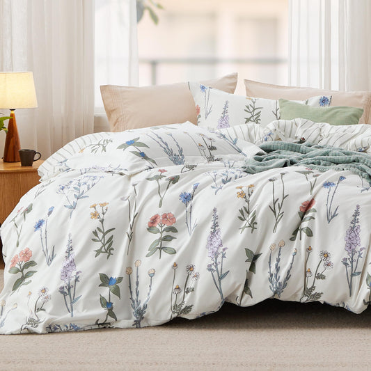 Bedsure Duvet Cover King Size - Reversible Cute Floral Duvet Cover Set with Zipper Closure, 3 Pieces White Bedding Set with 8 Corner Ties and 2 Pillow Shams 20"x36"