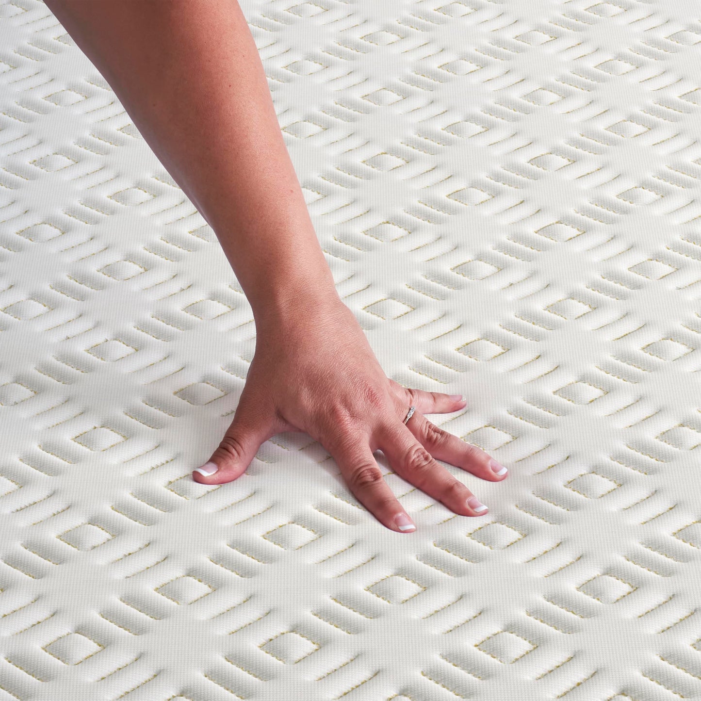 Sealy Flex Copper Mattress Cover Protector, Queen- PerfectGrip Stretch Sidewalls Fitted, Waterproof