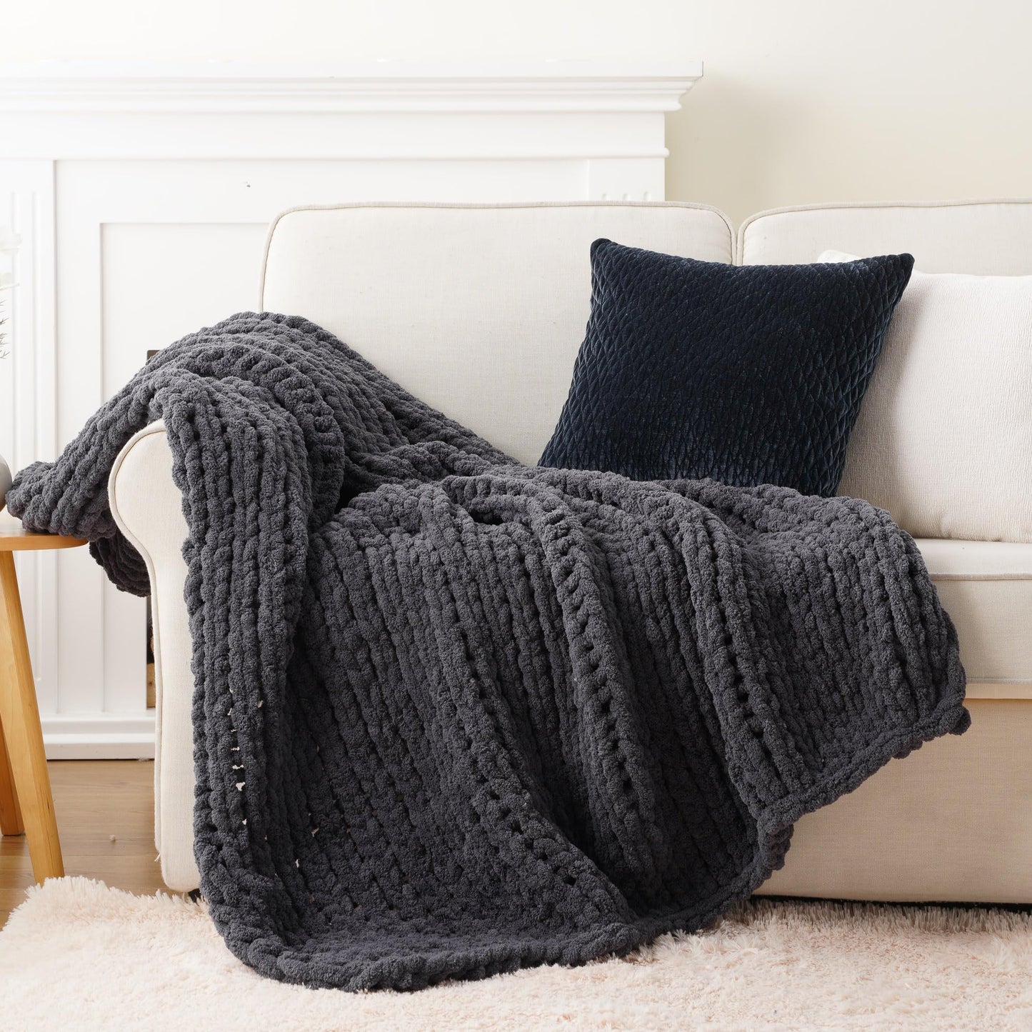 Battilo Chunky Knit Throw Blanket, Soft and Thick Chenille Throw Blanket, 50"x60" Handmade Cable Knit Crochet Blanket, Dark Grey Knot Knitted Throw Blankets for Couch Sofa Bed Home Decor