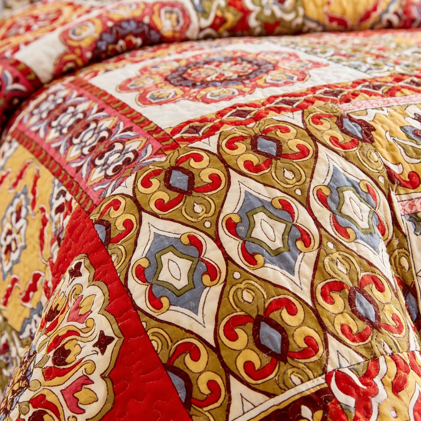 Floral Boho Quilts Queen Size Bedding Set Orange 3 Pieces Farmhouse Botanical Summer Bedspreads with 2 Shams Soft Reversible Lightweight Breathable Coverlet Set for All Season (Orange Boho, King)