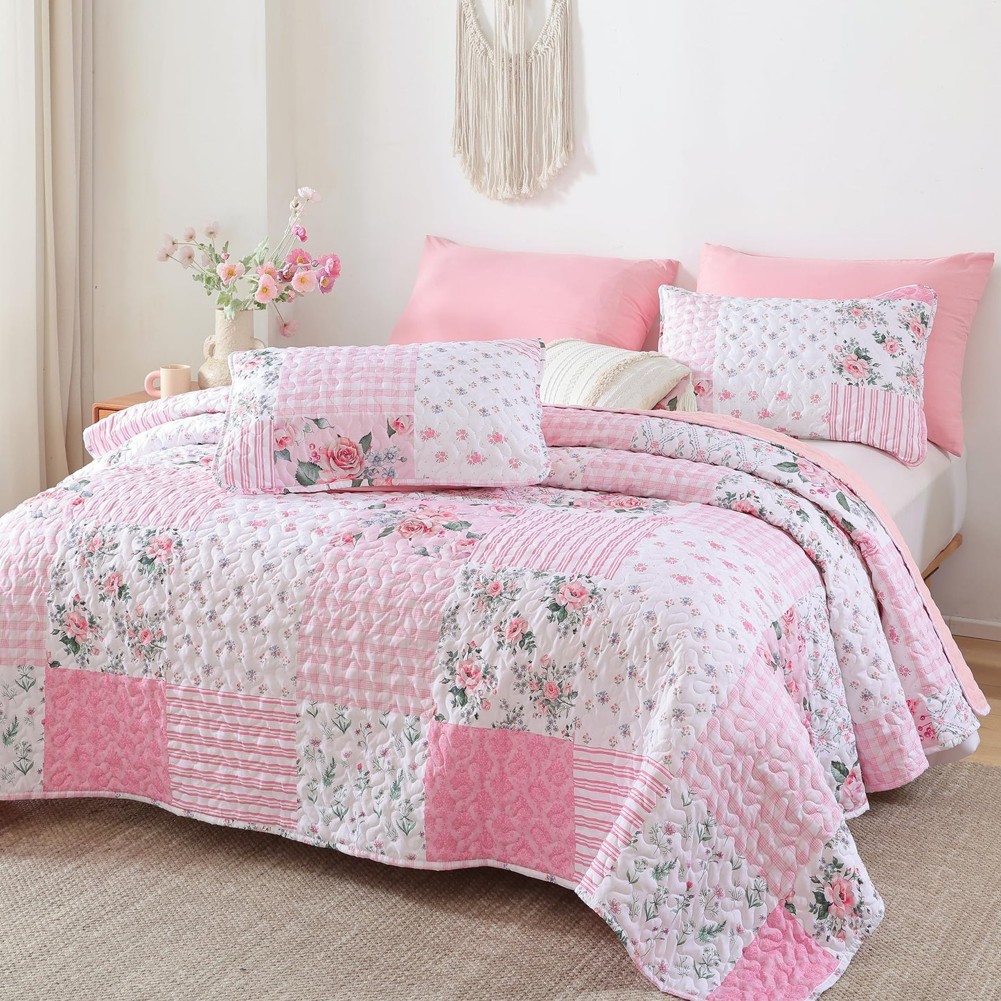 YIKUSH Floral Quilt Set Queen Size – Ultra Soft Lightweight Bedspread, 3 Piece Pink Bedding Set (90"x90") with Pillowcases (20"x26"), All Season Coverlet for Bedroom & Guest Room