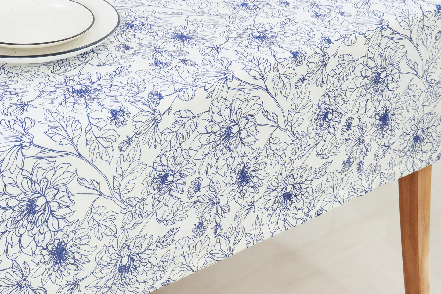 PurpleEssences Floral Blue Tablecloth Classic French Village Linen Fabric Table Cover Farmhouse Kitchen Dining Perfect for Spring Easter Summer Table Decor - 60 Inch Dia Round - Blue Floral