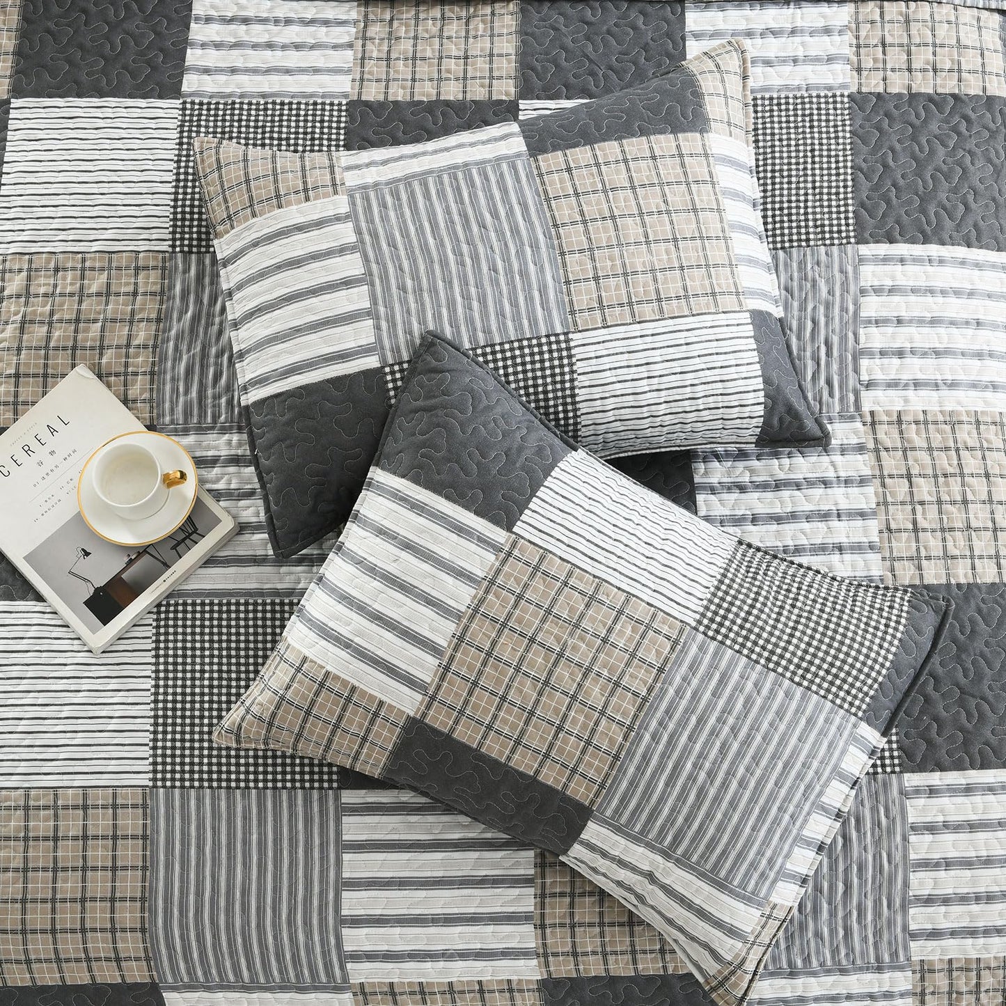 Boryard 3-Piece Queen Quilt Set, Lightweight Soft Full Size Quilt Gray Patchwork Farmhouse Bedspread Coverlet 90x90 inches Spring Bedding Set with 2 Pillow Shams, Grey Plaid Print