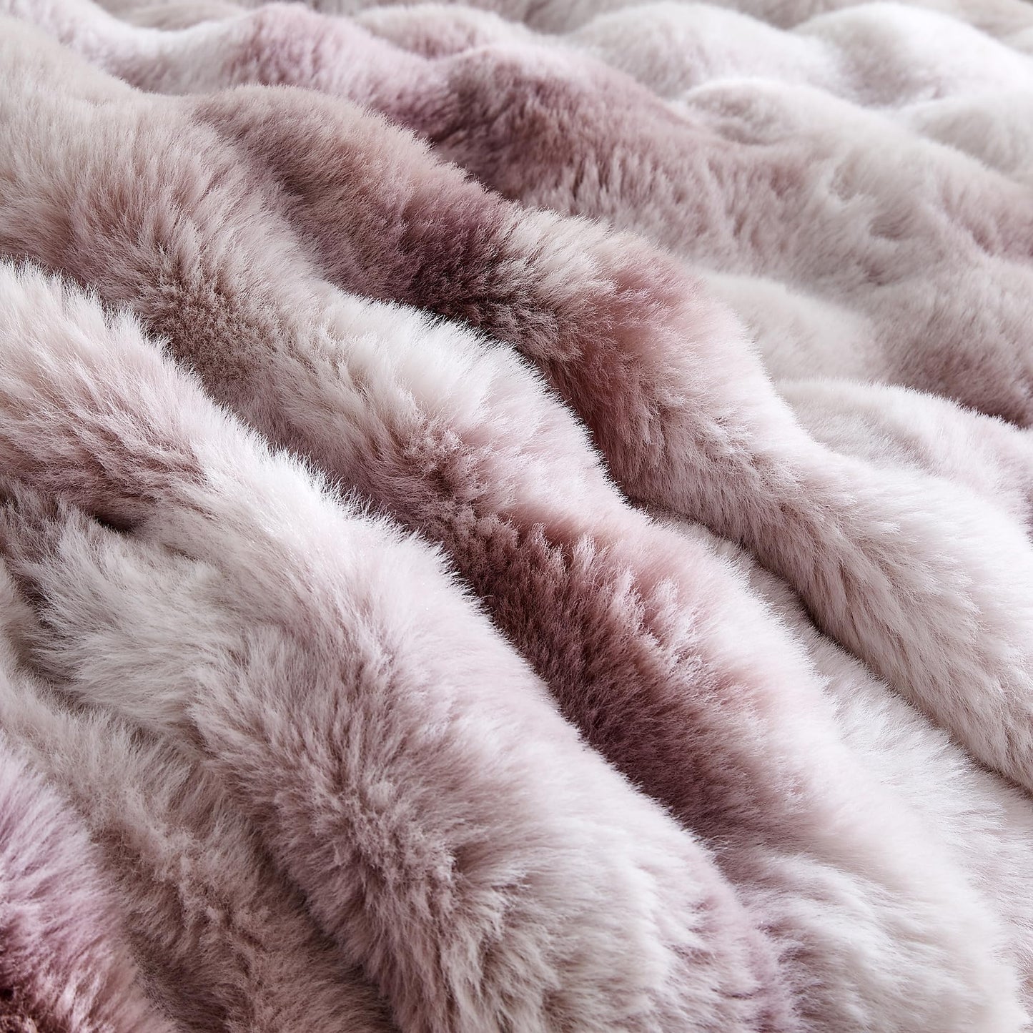 Wonderful 3 Pieces Fluffy Faux Rabbit Fur Bubble Comforter Set King Size, Tie-Dyeing Pink Purple Plush Fuzzy Bedding Set, Warm Soft Bubble Comforter Bedding Set for Winter