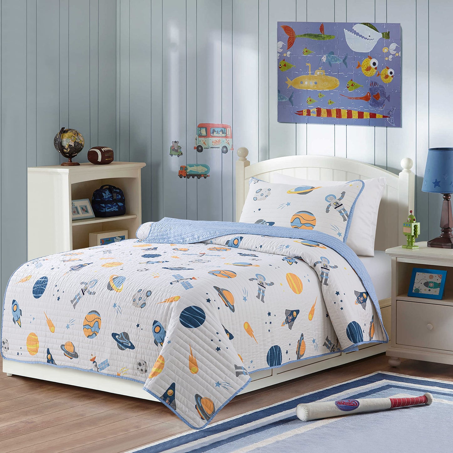 Soul & Lane Space Adventure Quilt Set - Twin Size with 1 Sham, Rocket and Planet Galaxy Themed Bedding, Solar System and Astronaut Design, Outer Space Quilted Bedspread for Kids