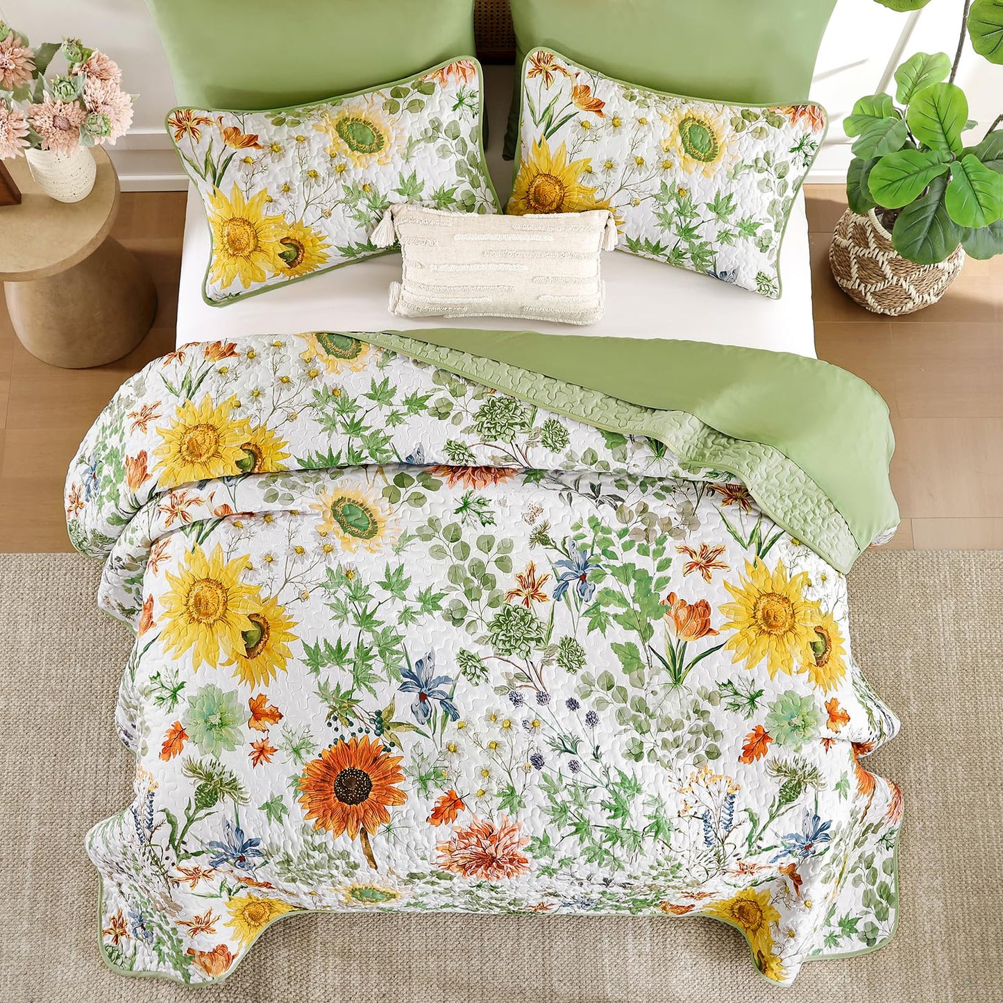 Yiran Floral King Quilt Bedding Set, Sage Green Sunflower Colorful Bedspreads, 3 Pieces Summer Soft Lightweight Coverlet with 2 Pillow Shams for All Season 106x90 Inch