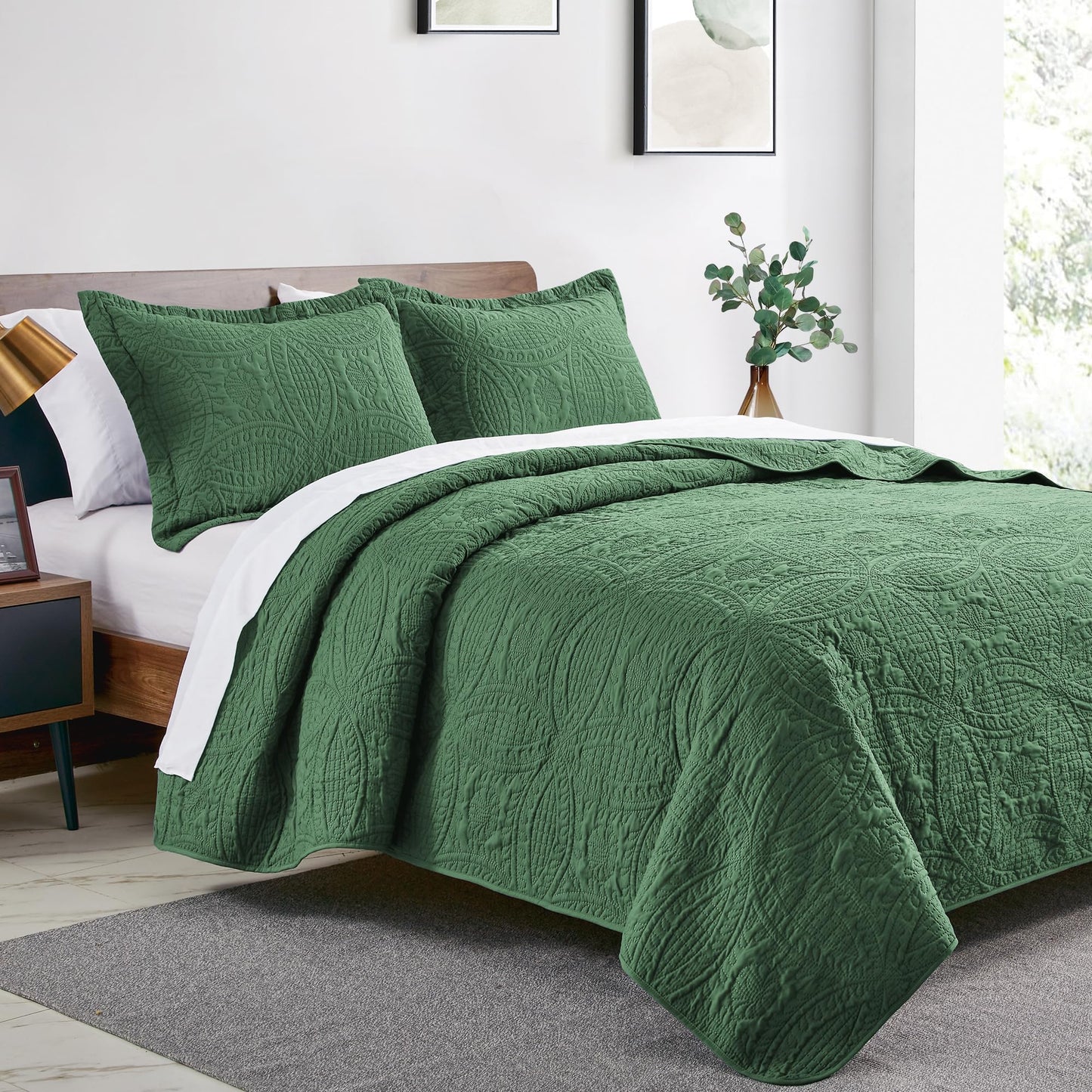 Love's cabin California King Size Quilt Set Dark Green Bedspreads - Soft Summer Lightweight Bedspread Comforter - Modern Coin Pattern Coverlet for All Season - 3 Pieces (1 Quilt, 2 Pillow Shams)