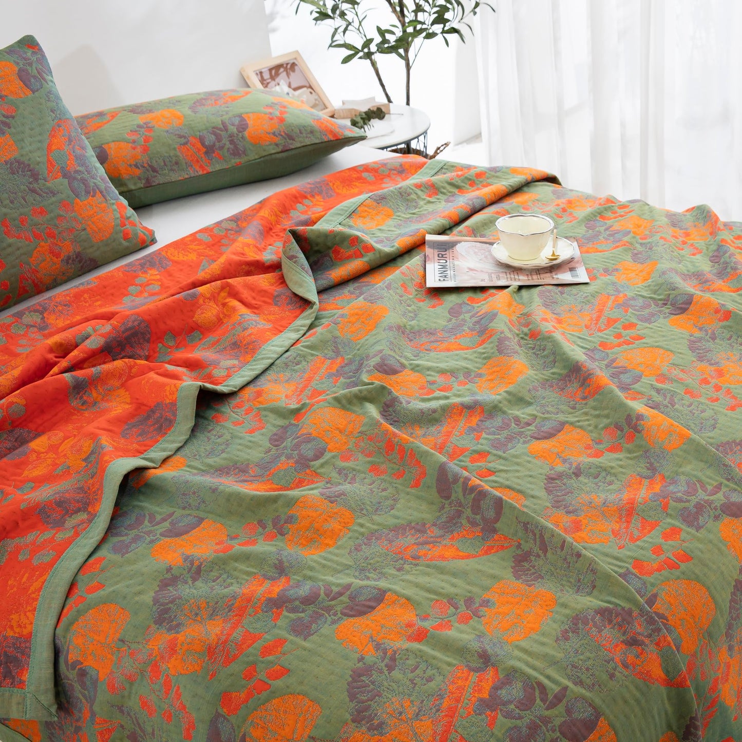 Purefair 100% Cotton Muslin Blanket Jacquard Ginkgo Leaf Floral Pattern Quilt, Soft Bed Cover Lightweight Breathable Gauzy Reversible Bedspread Coverlet Bedding Full/Queen(78"x94"), No Pillow Sham