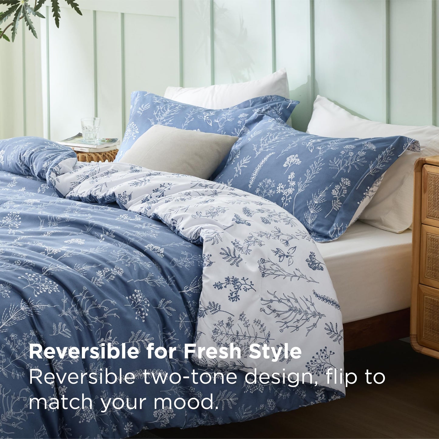 Bedsure Twin/Twin XL Comforter Set - Infinity Blue Comforter, Cute Floral Bedding Comforter Sets, Gifts for Woman, 2 Pieces, 1 Soft Reversible Botanical Flowers Comforter and 1 Pillow Sham