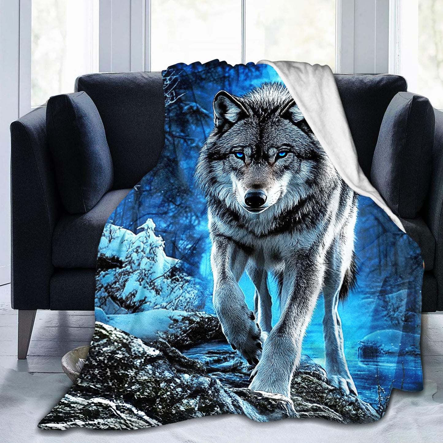 Wolf Blanket for Men Women, Super Soft Cool Blue Forest Animal Majestic Wolf Stuff Blanket Gifts for Wildlife Lovers Adults Kids Girls Boys, Warm Cozy Fuzzy Plush Fleece Flannel Throw Blankets 50"x40"