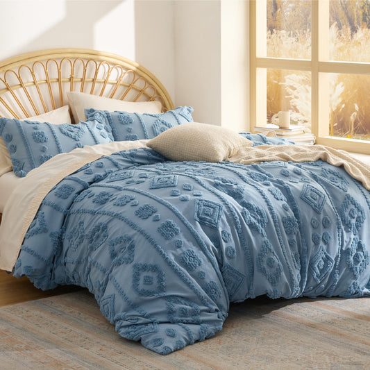 Bedsure Boho Tufted Blue Comforter King Size, GentleSoft™ 3 Pieces Boho Farmhouse-Style Decor Bedding, Exquisite Bedding for All Seasons, 1 Bed Comforter, 2 Pillow Shams, 104x90 Inches