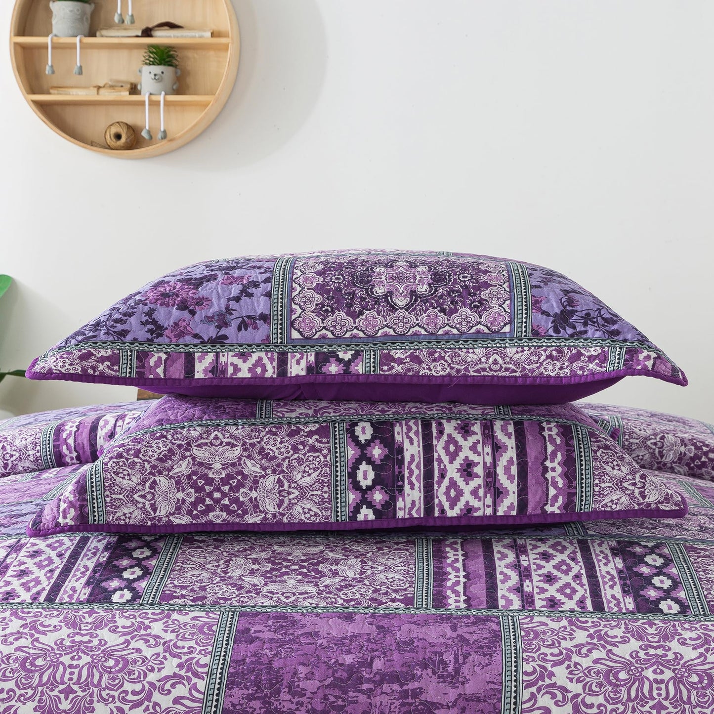 Etwel Cotton Patchwork Queen Size Quilt Set - Lightweight Breathable Reversible Bedspread for Hot Sleepers, Farmhouse Floral Bedding Set with 2 Pillow Shams for All Season (90"x98", Purple)