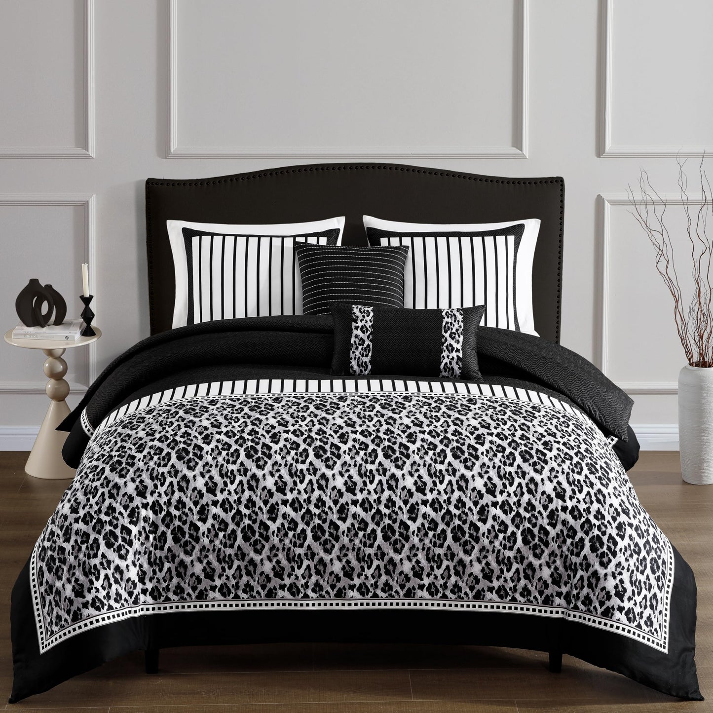 Bebejan Jaguar 5 Piece Reversible Comforter Set, 100% Cotton Sateen, 220 Thread Count, Black Bedding Comforter Set, 1 Comforter, 2 Shams & 2 Pillows (King/Cal King)