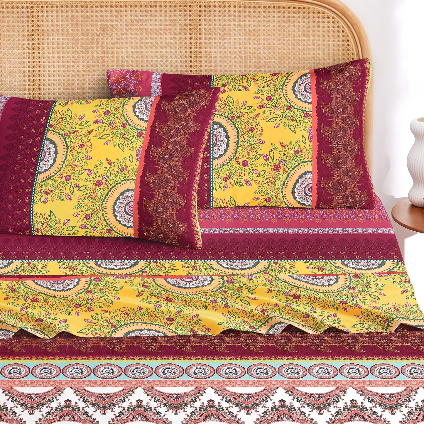 Wake In Cloud - Boho Bed Sheets, 4-Piece Sheet Set, Bohemian Chic Medallion Colorful Hippie Aesthetic Bedding, Deep Pocket, Burgundy, King Size