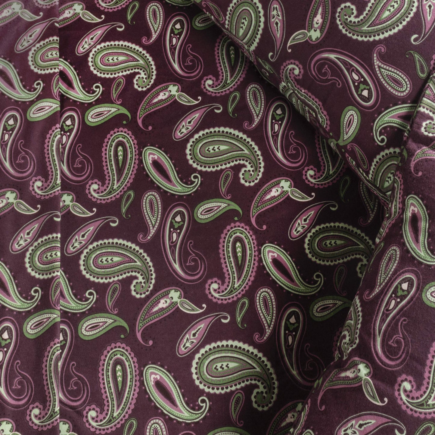 Superior Flannel Brushed Cotton Paisley Bed Sheet Set, Soft, Warm Bedding, Bohemian Floral Sheets, Bedroom Decor, 1 Flat Sheet, 1 Elastic Deep Pocket Fitted Sheet, 2 Pillowcases, Queen, Purple