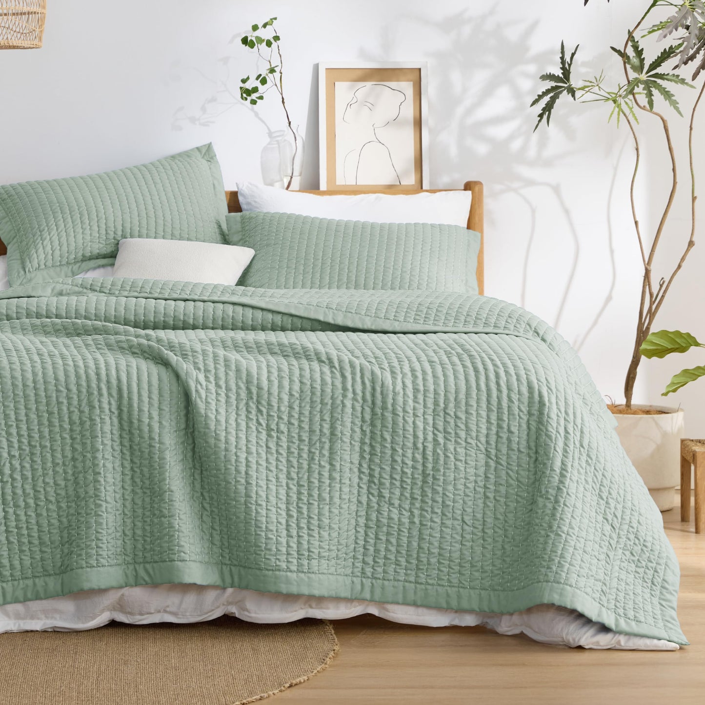 Bedsure Green Quilts Queen Size - Queen Quilt Bedding Set Bedspread Coverlet, Lightweight Neutral Striped Bedding, 3-Piece Set with 90"x96" Coverlet & 2 Pillow Shams, All-Season Soft Microfiber