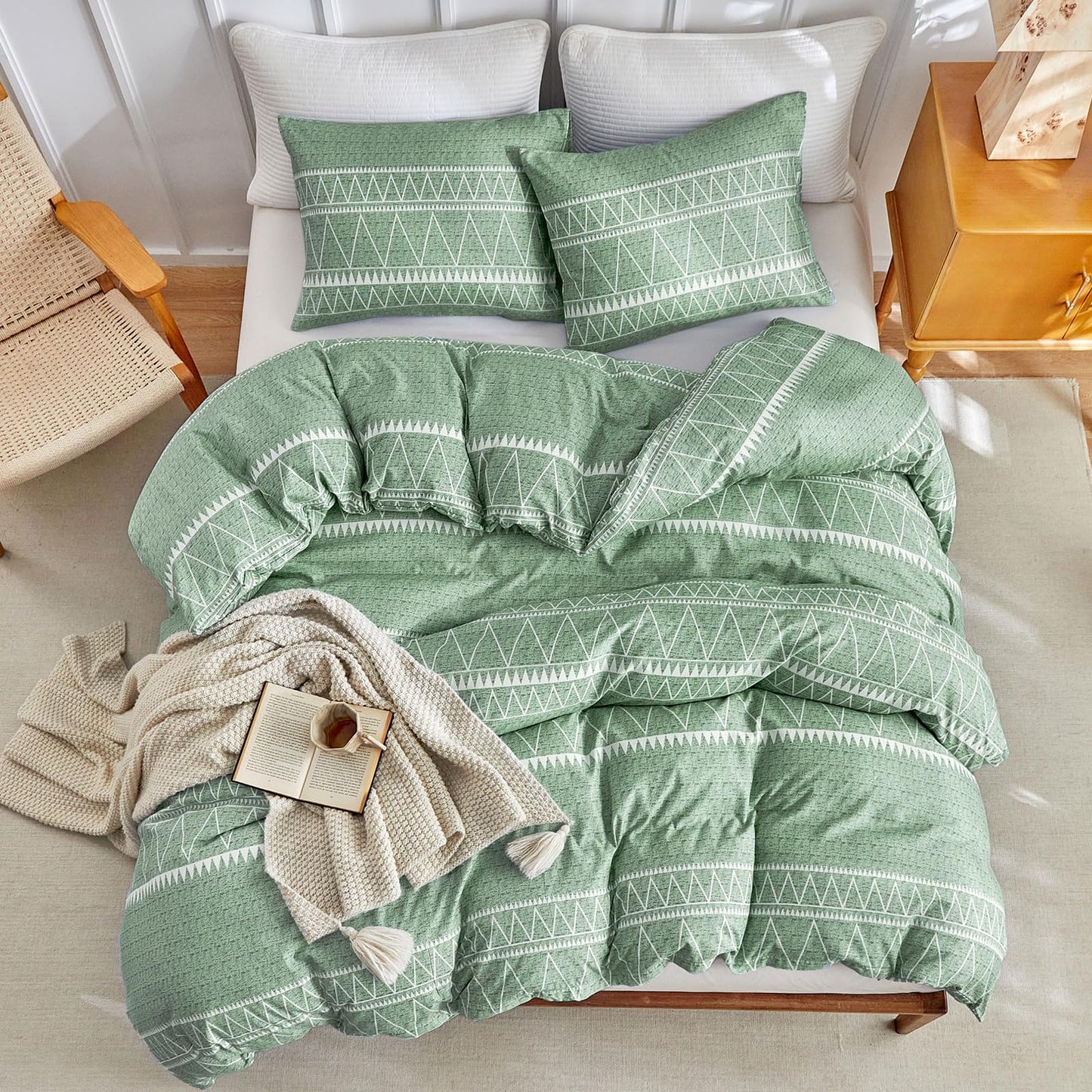 Lekesky Duvet Cover King Size, Green Breathable Comforter Cover King Size 3pc Ultra Soft Brushed Bedding Cover Set with 8 Zipper Ties (1 Duvet Cover 104x90 inches with 2 Pillow Cases)