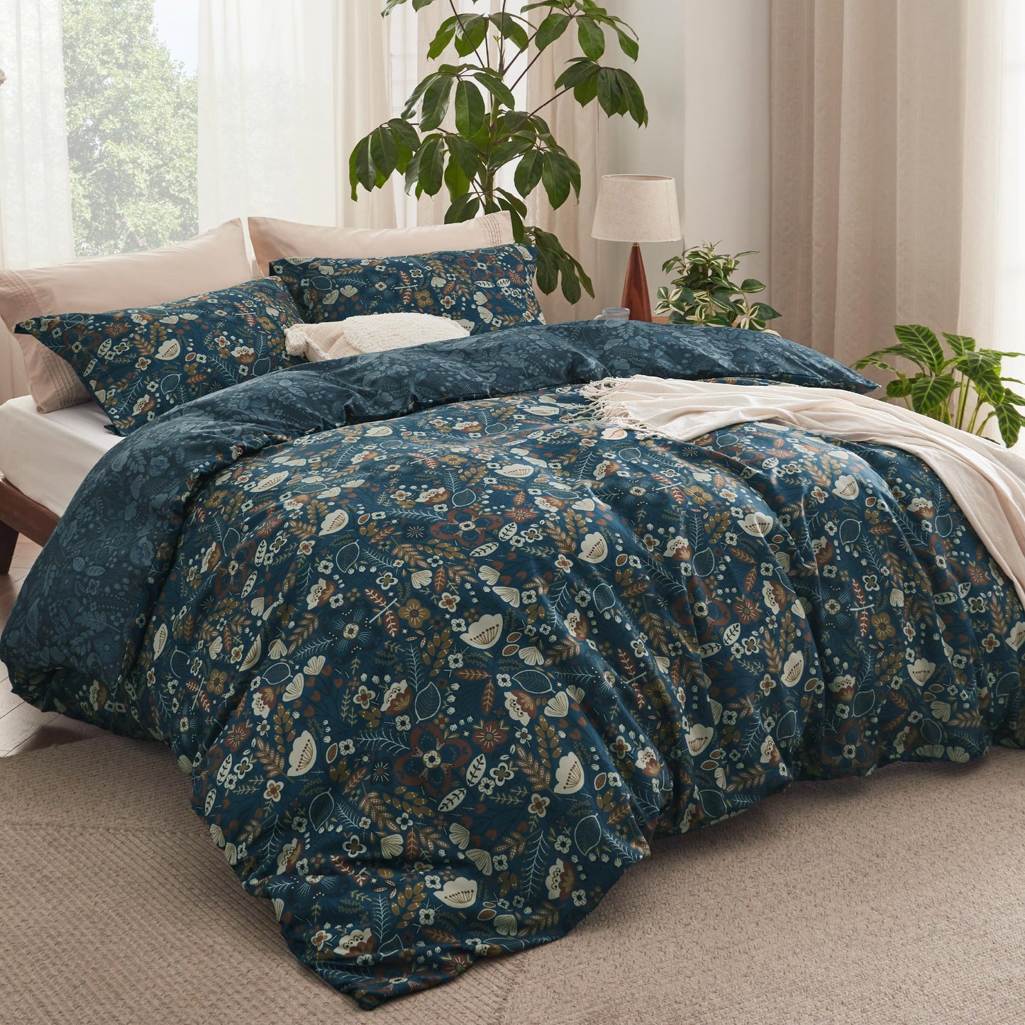 Bedsure Duvet Cover King Size - Reversible Floral Duvet Cover Set with Zipper Closure, 3 Pieces Navy Blue Bedding Set with 8 Corner Ties and 2 Pillow Shams 20"x36"