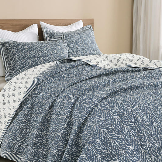 Finlonte Cotton Quilts Queen Size - 100% Cotton Queen Comforter Set, Botanical Quilt Bedding Set, Lightweight Reversible Soft Quilted Bedspread for Queen Bed, Grayish-Blue/White, All Season, 3 Pcs